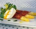 Spargel mit Speck und Ei / Asparagi con uovo e speck